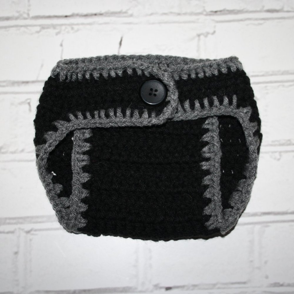 ⚫ GRAY + BLACK DIAPER COVER · 3–6 MO 🌫️
